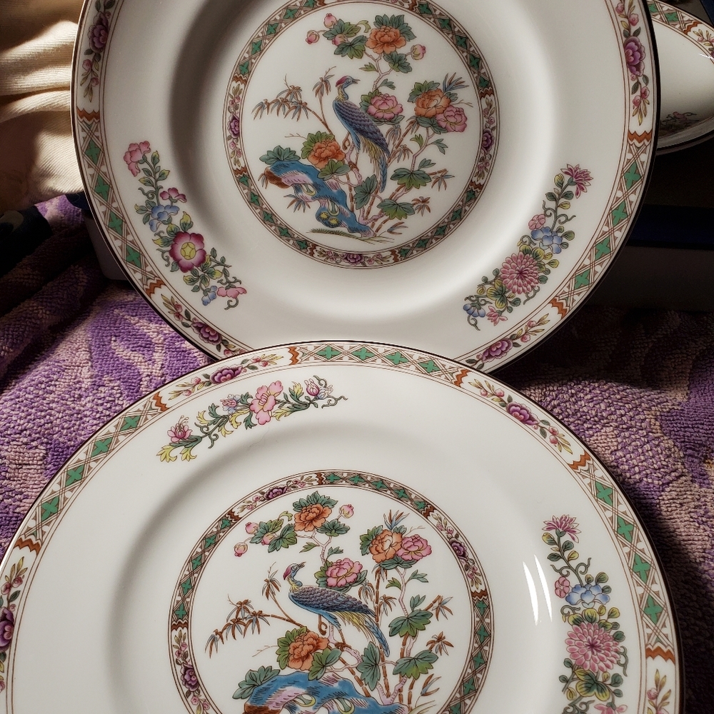 Wedgewood Kutani Crane Salad/dessert plates